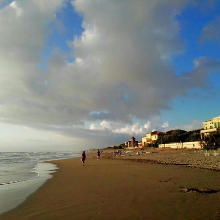 Villa Emilia Marina di Castagneto Carducci Bagian luar foto