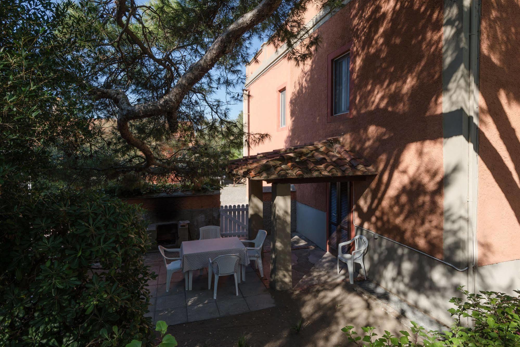 Villa Emilia Marina di Castagneto Carducci Bagian luar foto